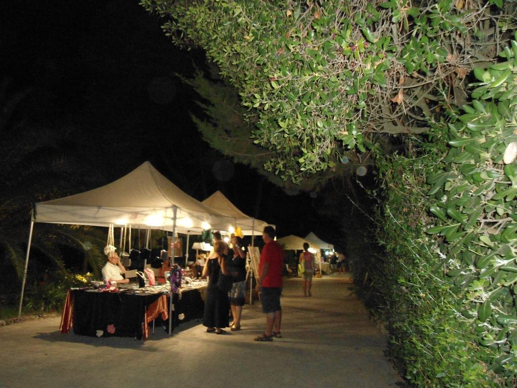 Camping Village Le Esperidi Marina Di Bibbona Esterno foto
