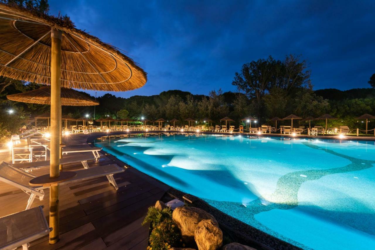 Camping Village Le Esperidi Marina Di Bibbona Esterno foto